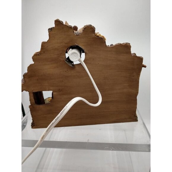 Handcrafted Lighted Nativity Scene With Angel "Gloria" Banner & Figurines - Picture 3 of 4